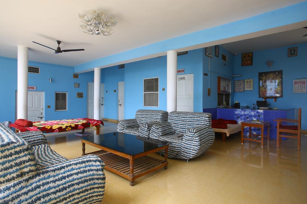 Sri Yoga Mandir Hotel Varanasi Exterior photo